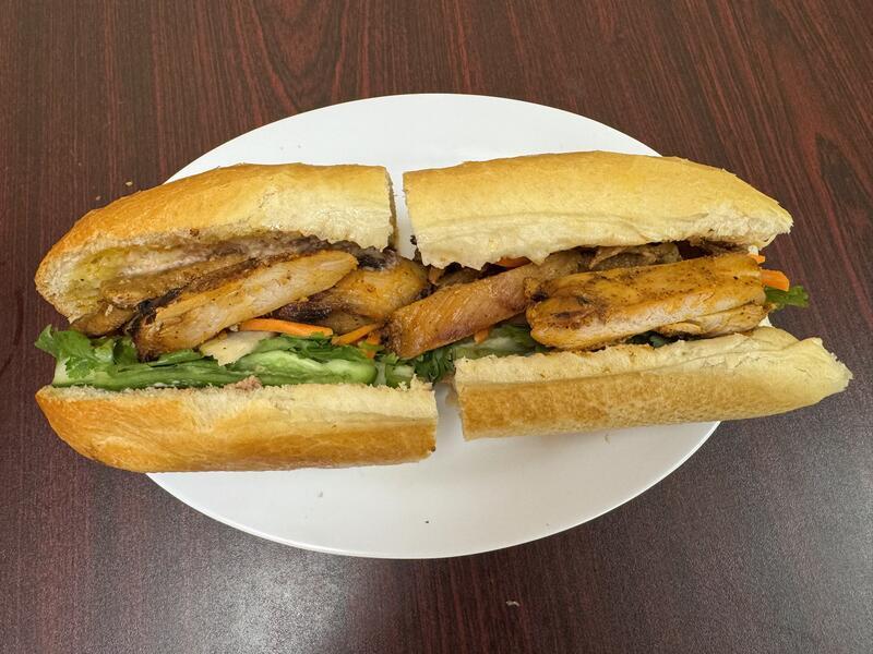 B2 Grilled Chicken Sandwich