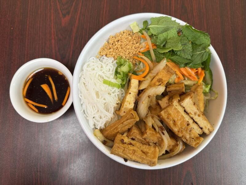 22. Tofu Salad Bowl