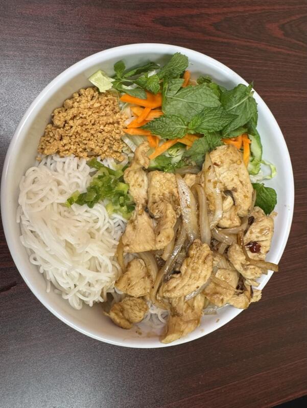 40. Stir Fried Chicken Salad Bowl