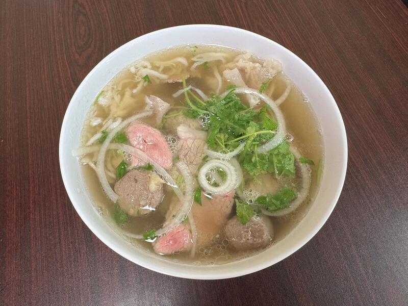 48. Steak Flank Tendon Tripe Meatball Pho